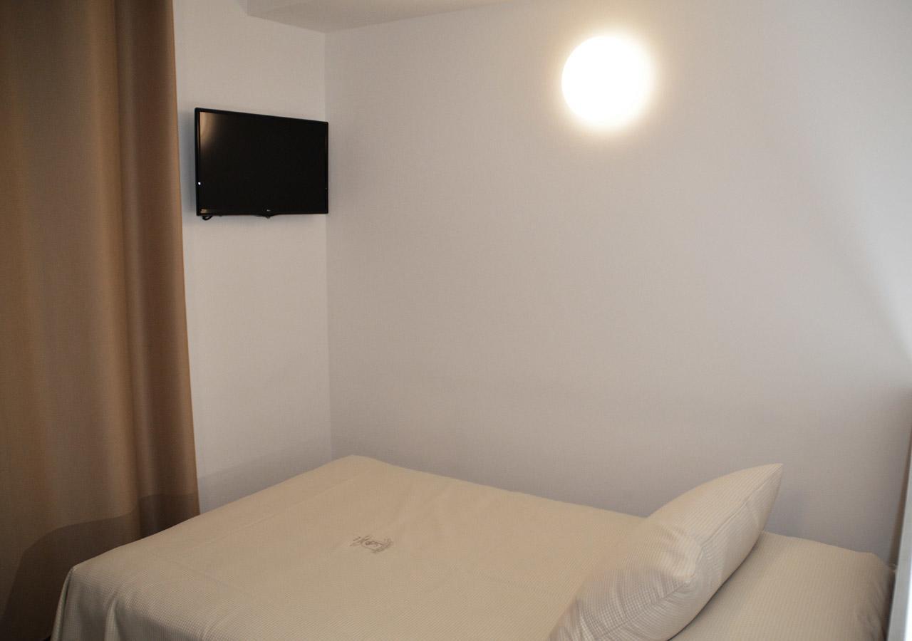 Hotel Il Loggiato Dei Serviti Комо Екстериор снимка